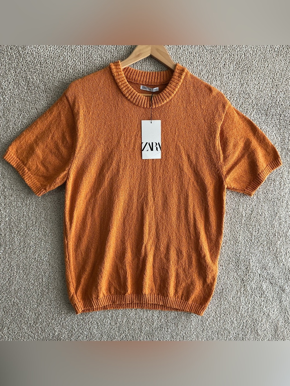 ZARA Orange Fuzzy Knit Crew Neck Short Sleeve Pullover Sweater, Ribbed Hem L